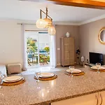 Old Town Boho Seaview Elegance شقة البوفيرا