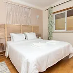 Lejlighed Old Town Boho Seaview Elegance
